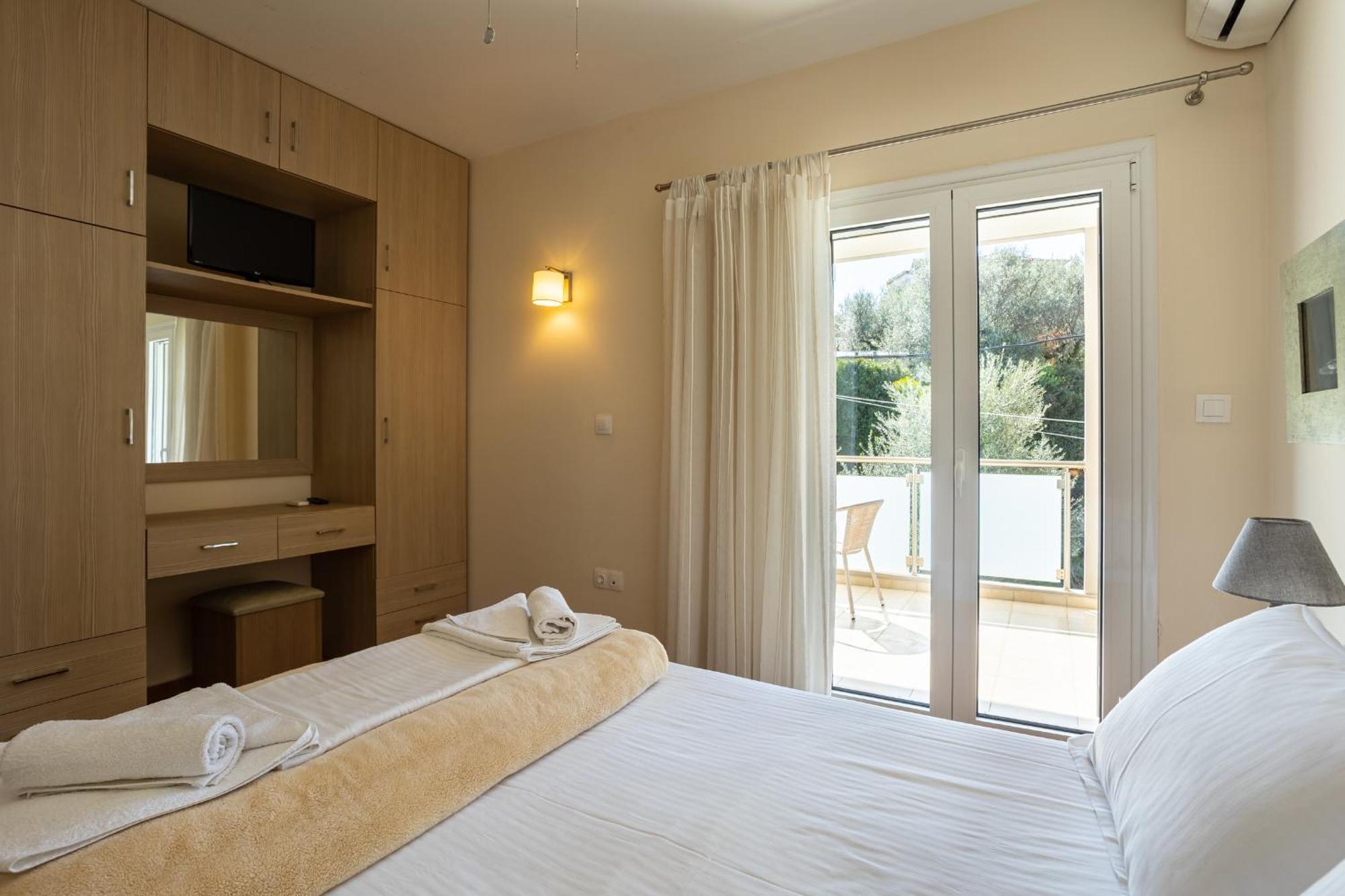 Avia Blue Maisonettes - Messinia Gulf Retreat Екстериор снимка